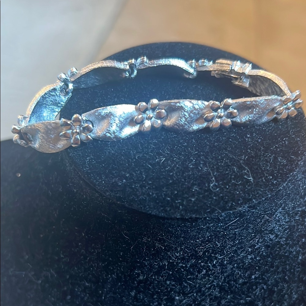 Elegant Trifari Silver Floral Bracelet